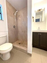 6111 Buchanan St in Hollywood, FL - Building Photo - Building Photo