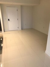 7661 NW 107th Ave, Unit 211 in Doral, FL - Foto de edificio - Building Photo