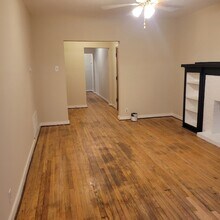 6723 S Clyde Ave in Chicago, IL - Building Photo - Building Photo