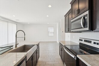 4425 W Samantha Way in Laveen, AZ - Foto de edificio - Building Photo