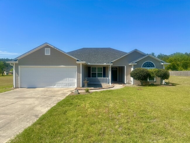 5756 Emily Ln in Hahira, GA - Building Photo - Building Photo
