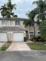 17092 NW 22nd St in Pembroke Pines, FL - Building Photo