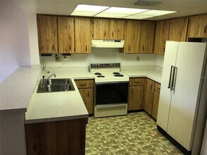 2649 Surrey Ct in Kissimmee, FL - Building Photo - Building Photo
