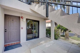 400 Club Cir in Boca Raton, FL - Building Photo - Building Photo