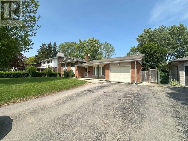 182 Willson Rd in Welland, ON - Building Photo - Building Photo