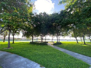 8986 SW 225th St in Cutler Bay, FL - Building Photo - Building Photo