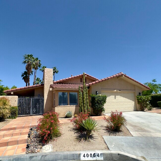 property at 40064 Silktree Ct