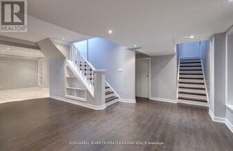 36 Olivia Marie Rd in Brampton, ON - Building Photo - Building Photo