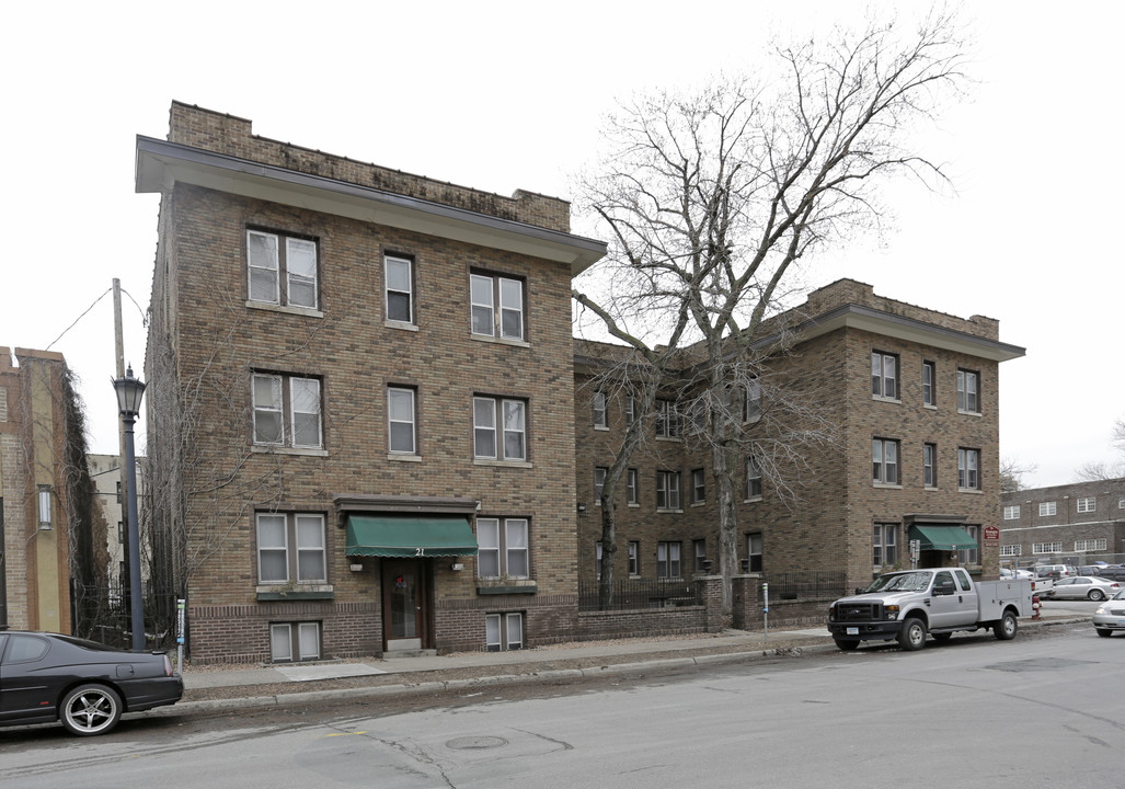 The Kensington in Minneapolis, MN - Foto de edificio