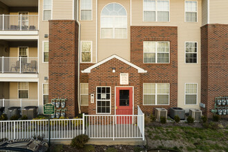 Crescent Court in Wayne, NJ - Building Photo - Building Photo