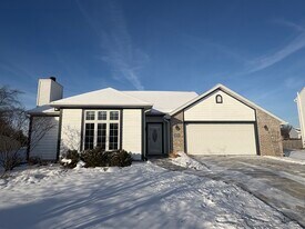 10413 Kentfield Pl in Fort Wayne, IN - Building Photo