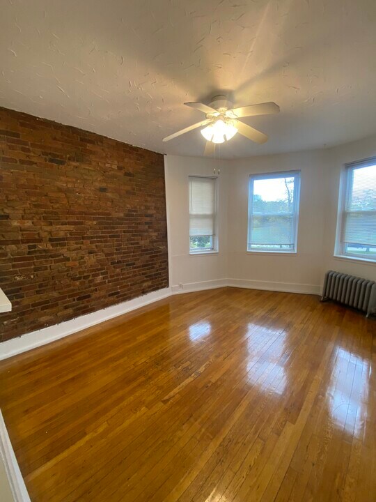 143 Park Dr, Unit 15 in Boston, MA - Foto de edificio