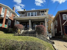 2345 Tilbury Ave in Pittsburgh, PA - Building Photo
