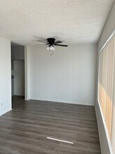 1131 Wilson E Ave, Unit 203 in Glendale, CA - Building Photo - Building Photo