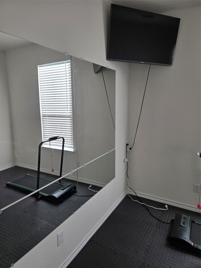 property at 2932 Desert Lily Ln