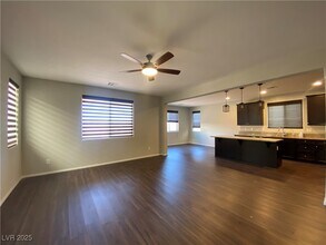 5838 Sleepy Willow St in Las Vegas, NV - Building Photo - Building Photo