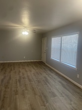 7770 University Ave in La Mesa, CA - Foto de edificio - Building Photo