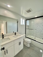 3438 Potomac Ave in Los Angeles, CA - Building Photo - Interior Photo