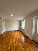 107 W Monument St in Baltimore, MD - Foto de edificio - Building Photo