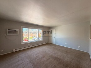 111 Harrington Ave in Crown Point, IN - Foto de edificio - Building Photo