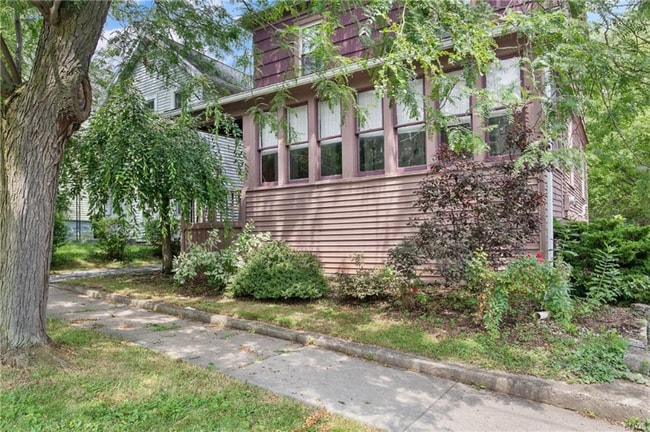 315 Boyden St in Syracuse, NY - Foto de edificio - Building Photo