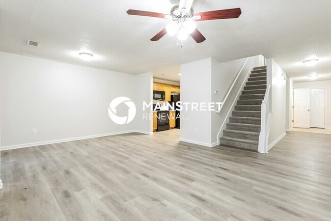 700 Parkway Rd in Union City, GA - Building Photo - Building Photo