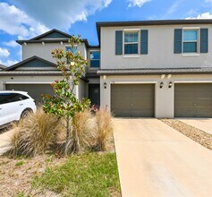736 Royal Empress Dr in Ruskin, FL - Foto de edificio - Building Photo