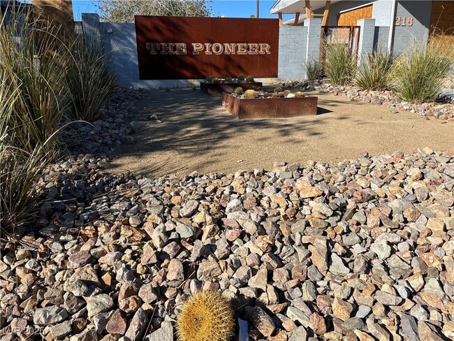 222 S 10th St in Las Vegas, NV - Building Photo - Building Photo