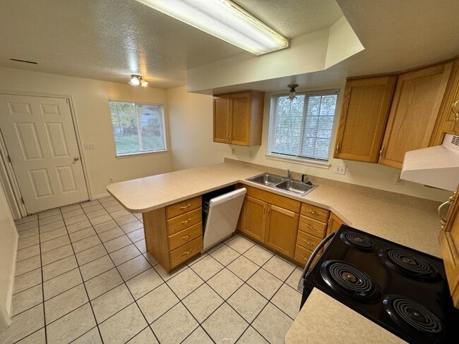 905 W 350 N in Tremonton, UT - Building Photo - Building Photo