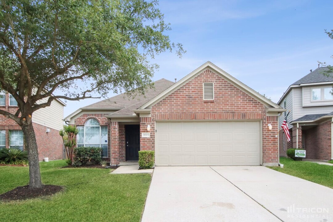 18515 Knob Hill Lake Ln in Atascocita, TX - Building Photo