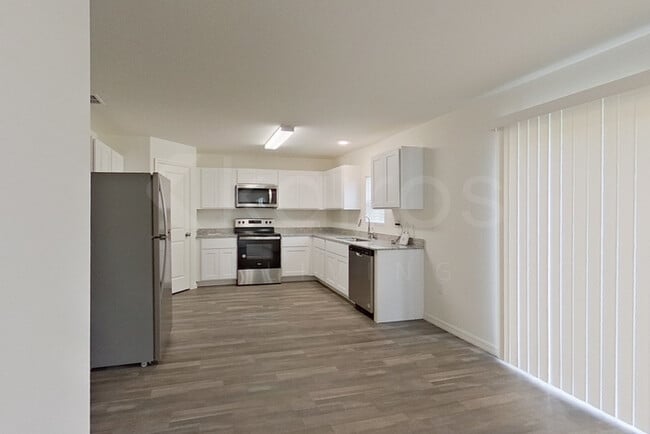 18268 Wintergarden Ave in Port Charlotte, FL - Building Photo - Building Photo