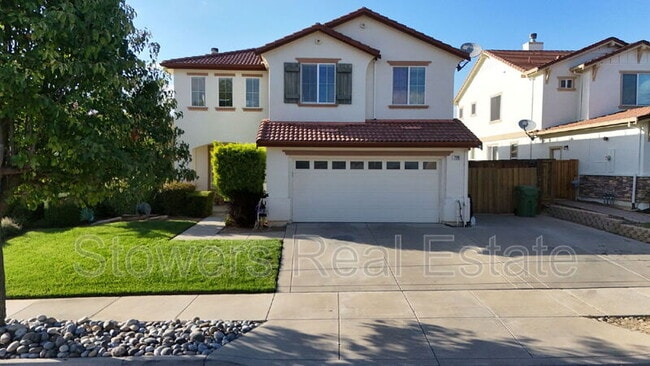 property at 729 Copperfield Ct