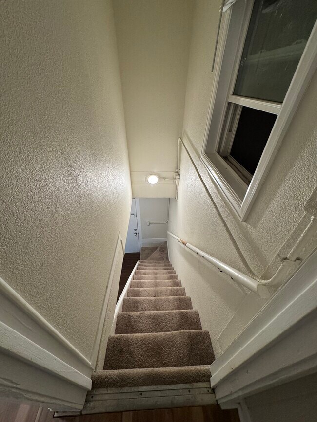 801 E 9th St, Unit APT B in Cheyenne, WY - Building Photo - Building Photo
