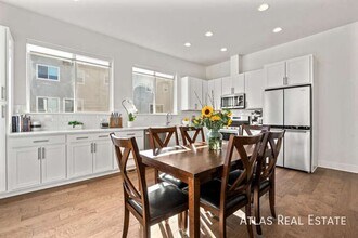 7856 W 43rd Pl in Wheat Ridge, CO - Building Photo - Building Photo