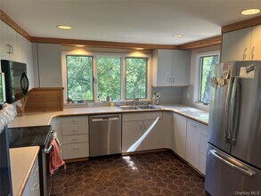 76 Whippoorwill Pond Rd in Garrison, NY - Building Photo - Building Photo