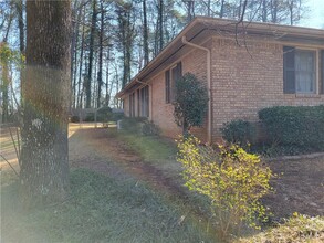 4757 Fellswood Dr in Stone Mountain, GA - Building Photo - Building Photo