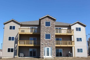 Shadow Ridge in Marion, IA - Building Photo