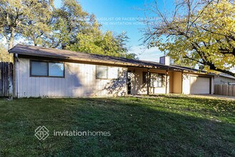 4415 Patterson Dr in Diamond Springs, CA - Foto de edificio - Building Photo