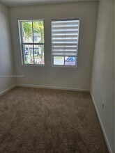 157 NE 13th St in Homestead, FL - Building Photo - Building Photo