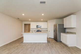 5816 Tiagra Dr in Panama City, FL - Building Photo - Building Photo