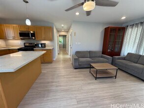 2943 Kahaloa Dr in Honolulu, HI - Building Photo - Building Photo