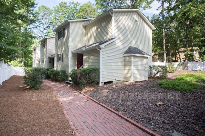 7405 Leesville Rd in Raleigh, NC - Building Photo