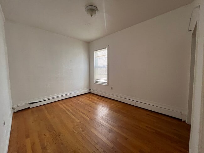 848 Huntington Ave, Unit 2