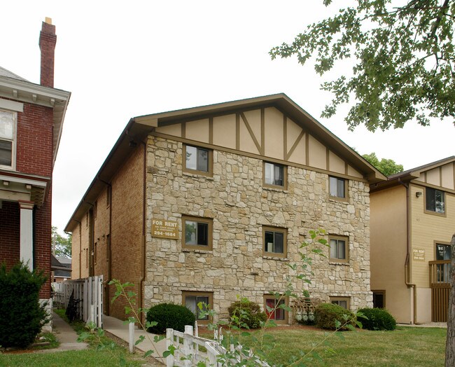42 E 17th Ave in Columbus, OH - Foto de edificio - Building Photo