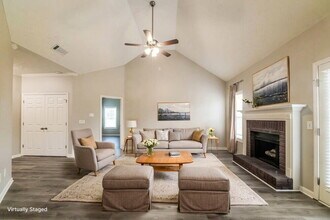 204 Lee Ct in Holly Springs, GA - Building Photo - Building Photo