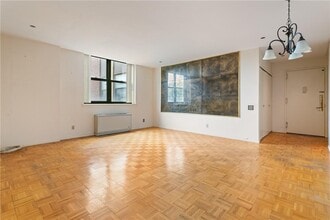 23 Water Grant St in Yonkers, NY - Building Photo - Building Photo