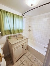 154 Lake St in Saranac Lake, NY - Building Photo - Building Photo