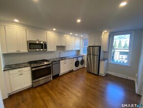 63 Warren St in New Haven, CT - Building Photo - Building Photo