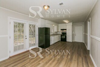 1358 Deerfield Ln in Jackson, MS - Building Photo - Building Photo