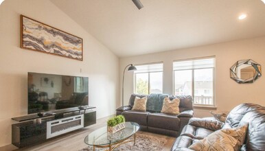 14343 S Highfield Dr in Herriman, UT - Building Photo - Building Photo